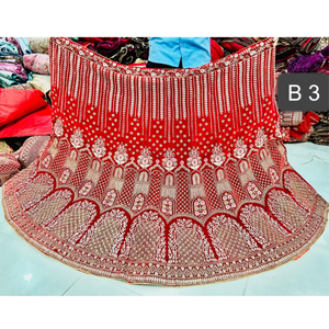 Gracieux Maroon Velvet Lehenga Heavy Jarkan Work Long Choli Net Dupatta Double Can Style Modern Party Wear pour les femmes - Product Image 3