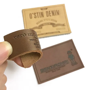 Etiqueta de Logotipo Personalizada con Parche en Relieve Resistente y Duradero para Chaquetas y Prendas al por Mayor - Product Image 6