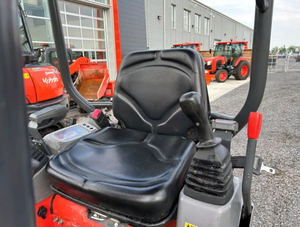 Excavateur sur chenilles Kubota U17 d'occasion à vendre avec garantie de 1 an - Product Image 4