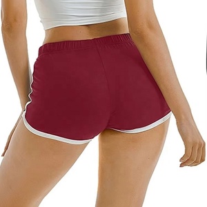 กางเกงขาสั้นออกกำลังกายสำหรับผู้หญิง มีกระเป๋าหลัง เหมาะสำหรับโยคะและเล่นกีฬา - Product Image 1