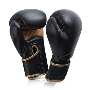 Haga su propia marca con la fabricación profesional de Rukhmal Sports Guantes de boxeo negros de cuero de vaca personalizados para hombres - Product Image 1