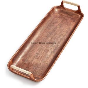 Plateau de service en métal d'abat-jour de cuivre décoratif de forme longue plateau et plateaux d'affichage de nourriture fournitures moulées en aluminium faites à la main d'Inde - Product Image 1