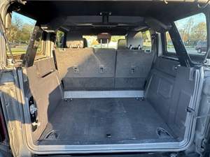 ฟอร์ด บรองโก รุ่น Outer Banks ปี 2022 ตรวจสอบแล้ว เครื่องยนต์ EcoBoost V6 ขับเคลื่อน 4 ล้อ ชุดแต่ง Sasquatch ไม่ได้ดัดแปลง - Product Image 5