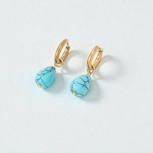 Pendientes de Aro con Piedras Preciosas de Turquesa en Oferta - Pendientes de Piedras Preciosas Hechos a Mano para Mujer - Product Image 1