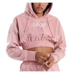 Venta al por mayor de las mujeres de algodón sólido por encima de la rodilla Sudadera con capucha Pantalones cortos Conjunto de dos piezas Casual Chándal Ropa deportiva Logotipo personalizado - Product Image 2