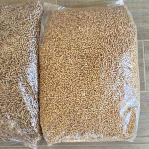 Precio barato Pellets de madera natural pura/Pellets de madera de pino 8mm 12mm/Pellets de madera. - Product Image 1