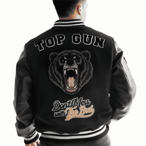 Chaqueta universitaria con estampado de logotipo de chenilla de oso personalizada, chaqueta de béisbol universitaria de poliéster negro con mangas de cuero para hombre, Unisex - Product Image 4