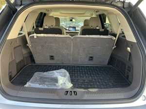 Used 2024 Lin-coln Aviator Premiere Clean Car - Product Image 5