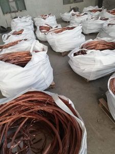 Fil et câble en cuivre usagés de haute qualité à vendre Pureté 99,9% 99,99% Grade 100% Pur Origine Naturelle Autriche Haute Qualité - Product Image 4