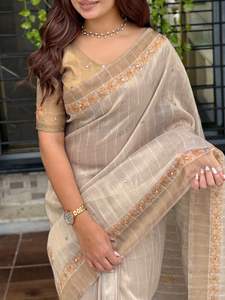 Hermosa seda de tejido Kotha con lentejuelas y trabajo de espejo Saree mujer fabricante de moda de Surat - Product Image 2