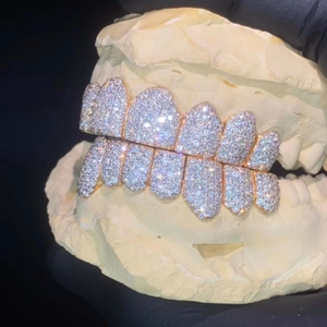 ฮิปฮอปที่กำหนดเอง925เงินฟัน grillz เย็นออก Moissanite เพชร grillz ฟันเงินเครื่องประดับราคาที่ดีที่สุด - Product Image 4