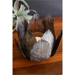 Porte-bougie en métal rustique à tige florale, fait à la main, décoratif, bougeoir pour mariage et salon, base de pilier vintage dorée - Product Image 3