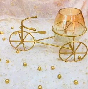 Soporte de vela de hierro forjado a mano, candelabros votivos negros curvos para ocasiones de Navidad y Pascua - Product Image 3