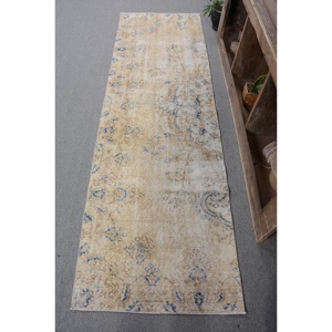 Alfombra Turca Vintage de 2.6x8.4 pies, Alfombra de Lana Beige con Borde - Product Image 1