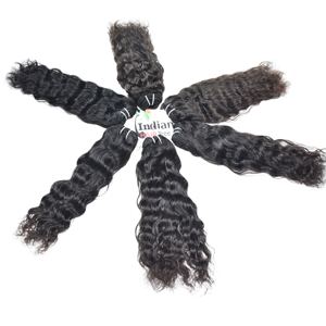 Extensions de cheveux humains naturels Remy indiens vierges bouclés, à cuticules alignées, couleur noire, qualité Temple, en gros - Product Image 1