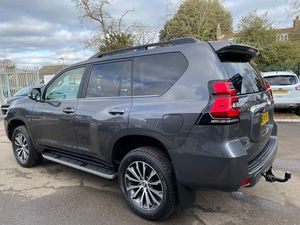 2020 pour Toyota pour Land Cruiser Prado avec moteur turbo Sièges en cuir Intérieur léger Direction gauche-Utilisé - Product Image 3