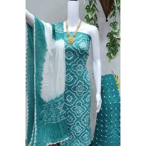 Vestido Bandhani de Satén Bordado con Diseño de Flores de Menta, Formal, Transpirable, Ecológico, Antiarrugas y Lavable - Product Image 1
