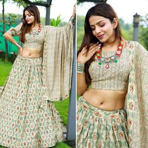 Vente chaude indien Chinnon coton Lehenga Choli avec Dupatta tendance fantaisie impression feuille travail pour les mariages fabriqués à Surat - Product Image 5