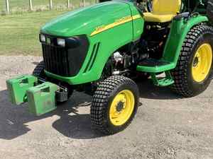 Para John for Deere 3720 Tractor de ruedas usado con componentes centrales Motor Categoría de producto Tractores usados - Product Image 2