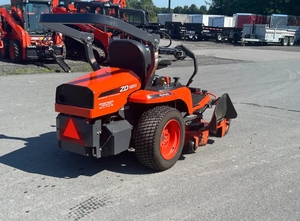 Tondeuse autoportée diesel Kubota ZD1211 à rayon de braquage zéro, haute efficacité, pour usage commercial et aménagement paysager – Meilleures ventes - Product Image 6