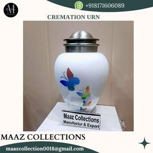 Urna de cremación grande hecha a mano para adultos, suministros funerarios personalizados grabados en oro, estilo americano, exportación directa desde la India - Product Image 2