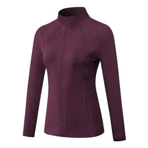 Veste de Yoga Respirante et Solide de Haute Qualité pour Femmes Logo Personnalisé Ensemble de 2 Pièces d'Entraînement de Fitness à Manches Longues - Product Image 5