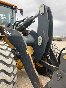 รถตักล้อยาง Deere 644P สีเหลือง รถตักล้อยางสำหรับงานก่อสร้าง รถตักหน้าขุดขนาดใหญ่ 644P สำหรับงานในเหมืองและงานภาคสนาม - Product Image 2