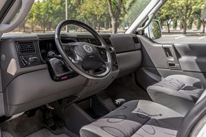 VOLKSWAGEN EUROVAN CAMPER d'occasion 2003, conduite à gauche/droite - Product Image 3