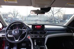 รถยนต์มือสองราคาประหยัด ปี 2020 ฮอนด้า แอคคอร์ด LX พวงมาลัยซ้าย - Product Image 4