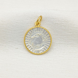 Piscis Zodíaco Tallado MOP Piedra preciosa Colgante Astrología Cumpleaños Mes Encanto Colgante para collar - Product Image 1