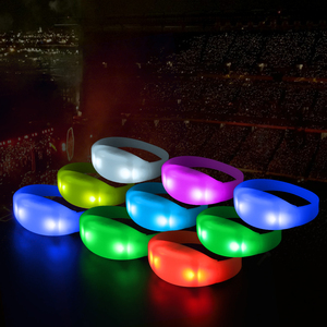 <span class=keywords><strong>Pulseras</strong></span> de xilobandas LED con control remoto Pulsera de silicona de zonificación remota <span class=keywords><strong>Pulseras</strong></span> iluminadas Suministros para fiestas Pulsera <span class=keywords><strong>Coldplay</strong></span> - Product Image 1