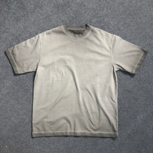 Logo personnalisé 100% coton T-Shirt pour hommes, couleur unie, décontracté, surdimensionné, style délavé à l'acide, coupe ample, vêtements de rue chauds pour l'été - Product Image 1