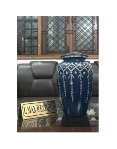 Venta exclusiva en urna de recuerdo de cremación para adultos de aluminio y metal de la mejor calidad para cenizas humanas a buen precio de mercado - Product Image 1
