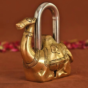 Objeto Decorativo de Metal con Forma de Camello Majestuoso, Figura Decorativa Hecha a Mano con Cerradura para el Hogar, Oficina, Sala de Estar, Centro de Mesa de Arte de Lujo - Product Image 1