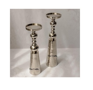 Portavelas Decorativo de Tres Tamaños Diferentes en Color Plateado Aluminio para Decoración de Bodas - Product Image 3