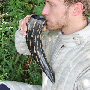 Presse-papiers décoratif naturel fait à la main en corne de bélier Viking boisson tasse cadeau pour les amis - Product Image 6