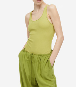Haut court décontracté sans manches tendance pour l'été et confortable hauts de couleur unie pour les femmes - Product Image 4