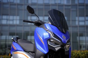 Modelo en Oferta, Nuevo M-G-B AM-AX 125, Experimenta la Emoción de la Exploración Urbana, con 2 Años de Garantía Internacional - Product Image 3