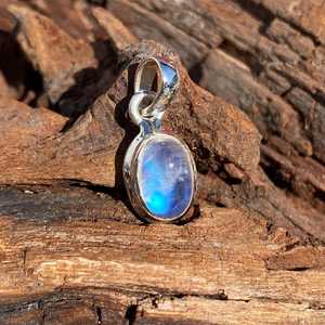 Colgante de piedra lunar natural, plata de ley 925, collar de piedras preciosas hecho a mano, joyería para mujer, regalo. - Product Image 1