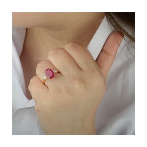 Anillo de diamantes de pera de la mejor calidad Anillo de oro macizo de 18 quilates disponible a precio mayorista Producible en 10K/14K - Product Image 5