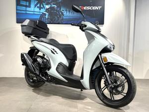 Oferta al Mejor Precio: Motocicleta Eléctrica SH350i Blanca, Scooter Urbana con Asiento Negro y Ruedas de Aleación - Product Image 6