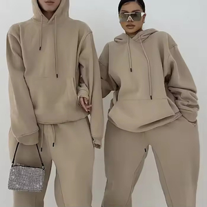 Ensemble de survêtement pour femmes et hommes, logo personnalisé, deux pièces, sweat-shirt et pantalon, streetwear ample, broderie lourde, maille 100% coton, couple - Product Image 6