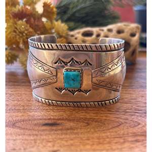 Navajo Handmade Kingman Turquoise & Sterling <b>Silver</b> <b>Cuff</b> <b>Bracelet</b> Fashionable Accessory - Product Image 1