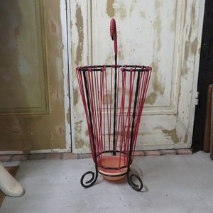 Porte-parapluie en métal rouge Design antique seau à parapluie en forme de panier décoration intérieure Lobbies accessoires fournitures - Product Image 3
