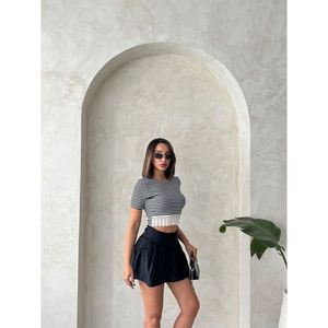Blusa a Rayas Gruesas para Mujer TOPSHOW con Elegante Detalle de Encaje en el Bajo - Top Casual Cómodo 100% Algodón para Uso Diario - Product Image 3
