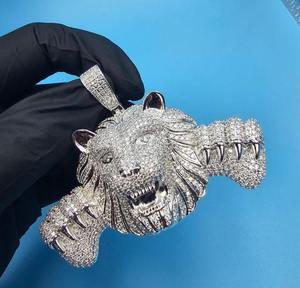 จี้เพชรโมอิสซาไนต์ VVS แบบฮิปฮอป ดีไซน์สิงโต ชุบทอง เงินแท้ 925 หรูหรา แฟชั่น ราคาถูก - Product Image 2