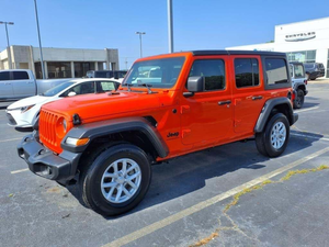 Jeep Wrangler Sport S SUV 2023, 4 portes, 4 roues motrices, automatique, R20, direction à gauche, intérieur foncé, sièges en tissu, 5 places, écran tactile - Product Image 5