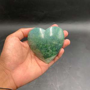 Pierre de jade néphrite naturelle polie en forme de cœur sculptée, pierre de jade verte pour collection avec support en fer, taille 8 x 8 x 3 cm - Product Image 2