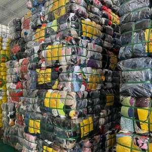 Bale de vêtements usagés en vrac, vêtements mixtes pour les commerçants et les grossistes en vêtements - Product Image 5