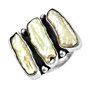 Anillo de Plata con Perla para Mujer, Joyería Moderna con Piedras Preciosas - Product Image 1